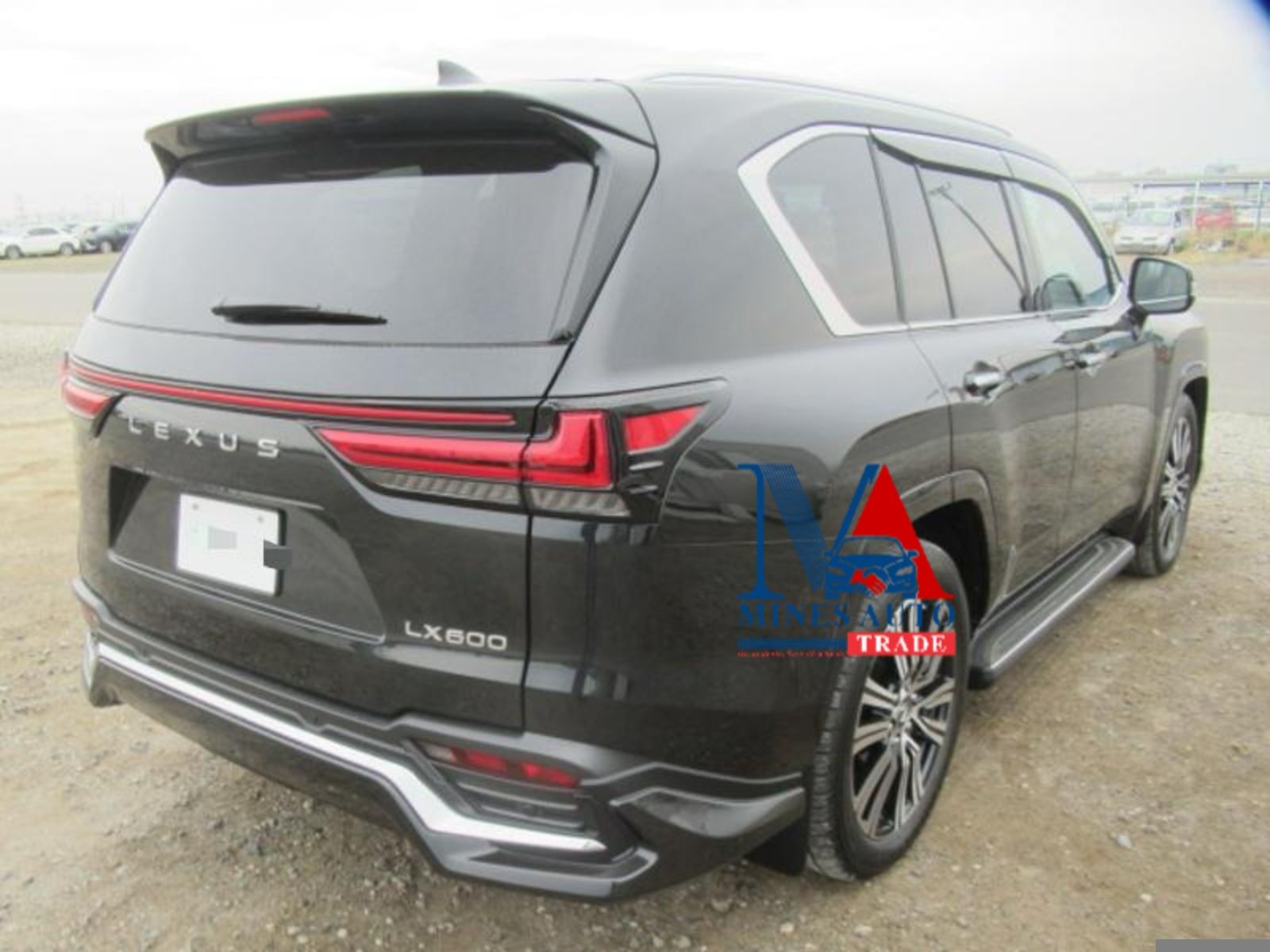 Lexus LX600 - Image 2