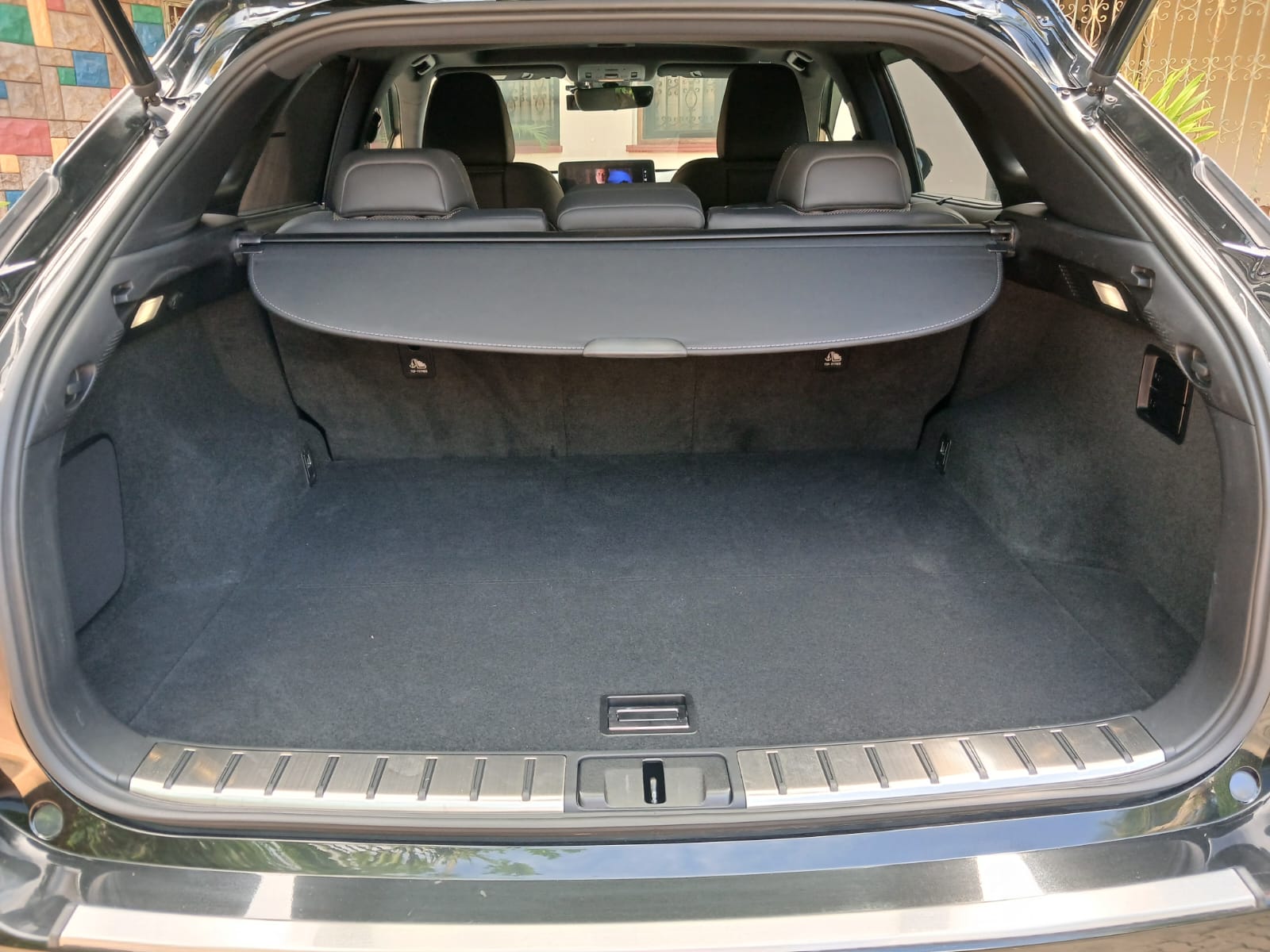 Lexus RX300 - Image 1