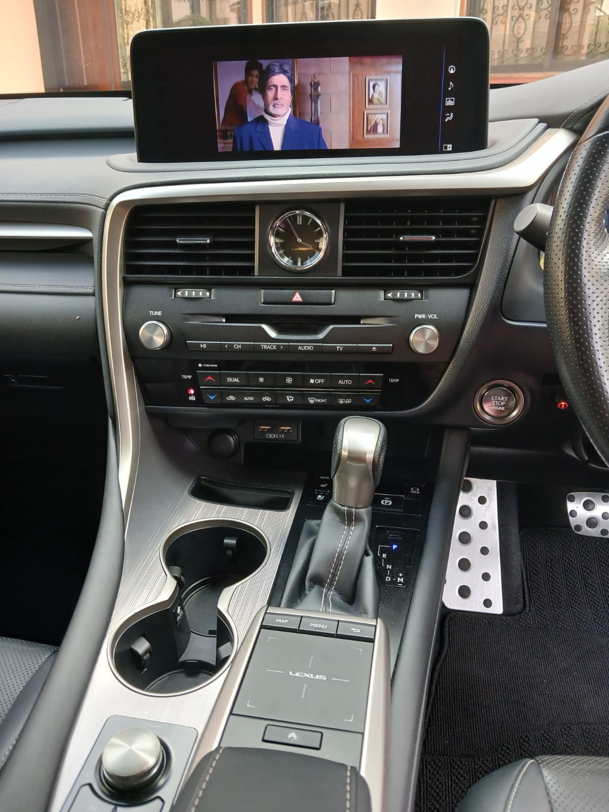 Lexus RX300 - Image 1