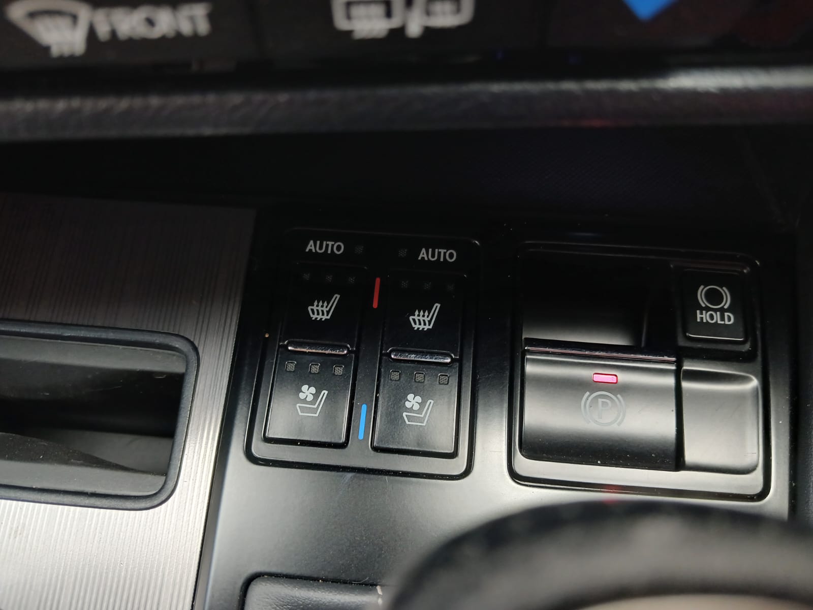 Lexus RX300 - Image 2