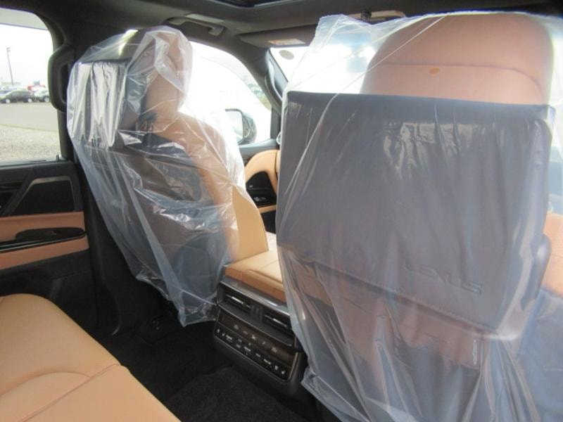 Lexus LX600 - Image 15