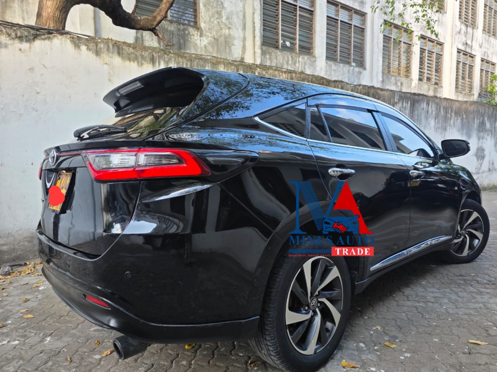 Toyota HARRIER - Image 7