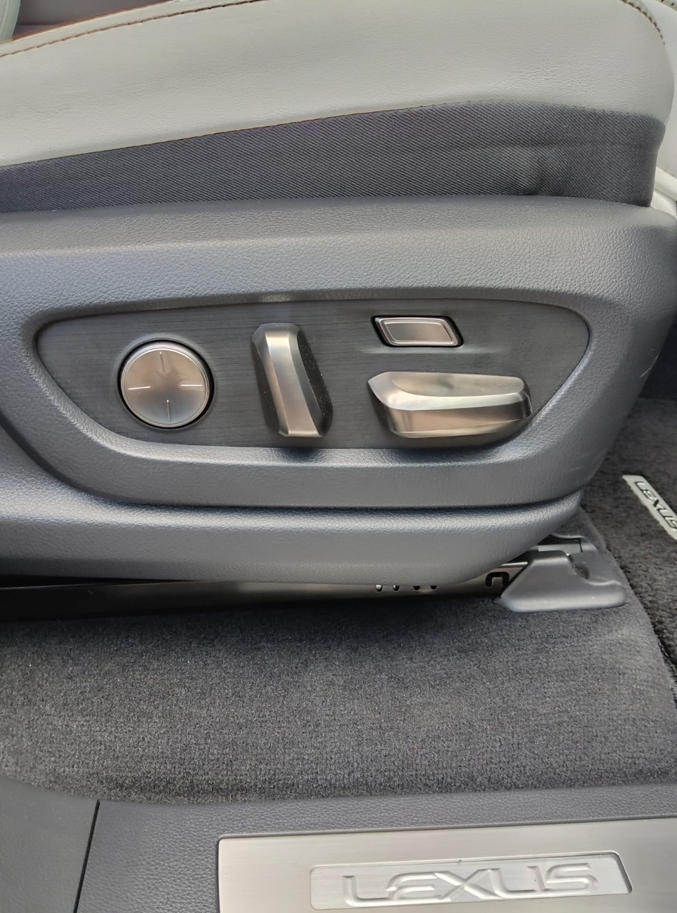 Lexus LX600 - Image 14