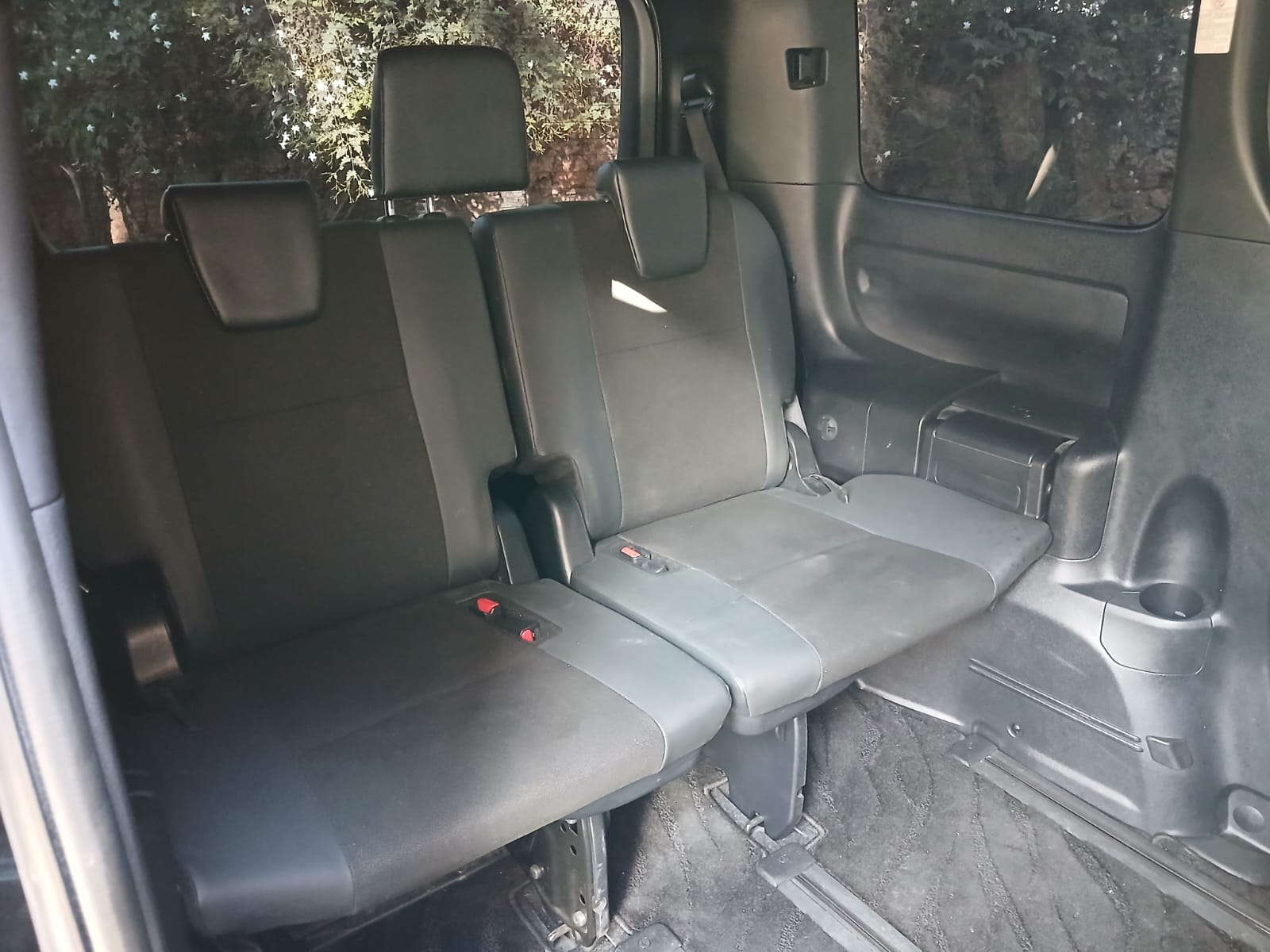 Toyota NOAH WXB - Image 2