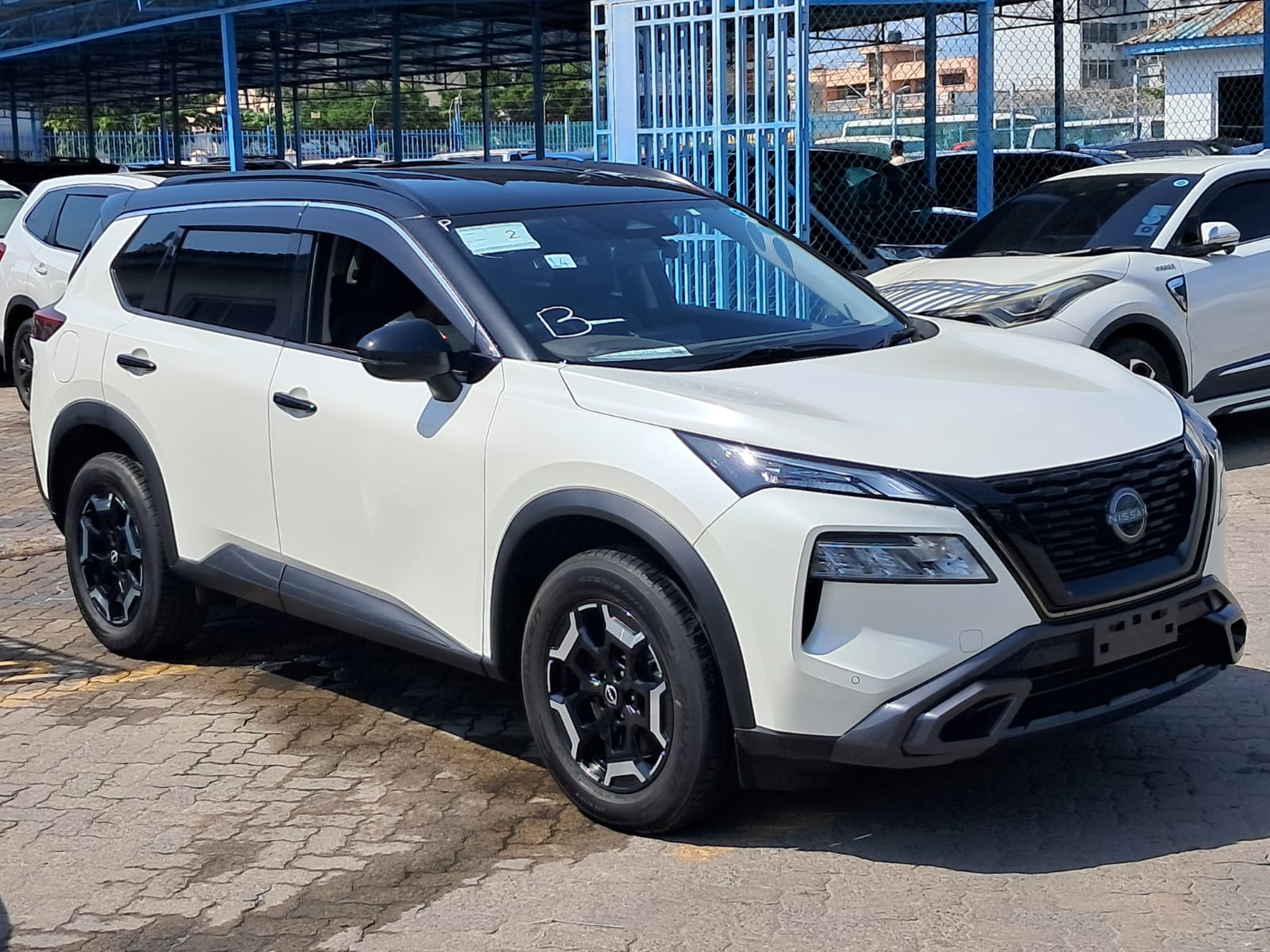 Nissan e-4orce - Image 1