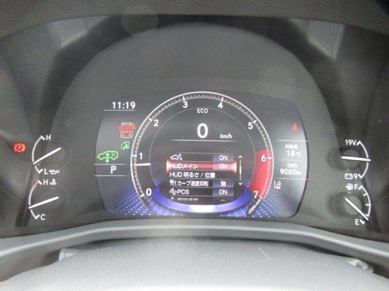 Lexus LX600 - Image 11