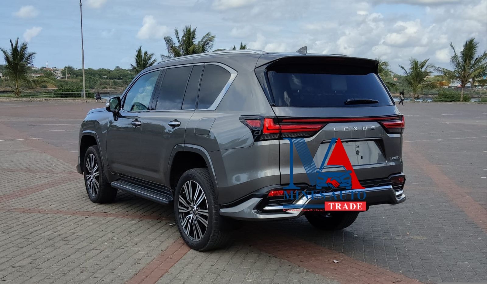 Lexus LX600 - Image 6