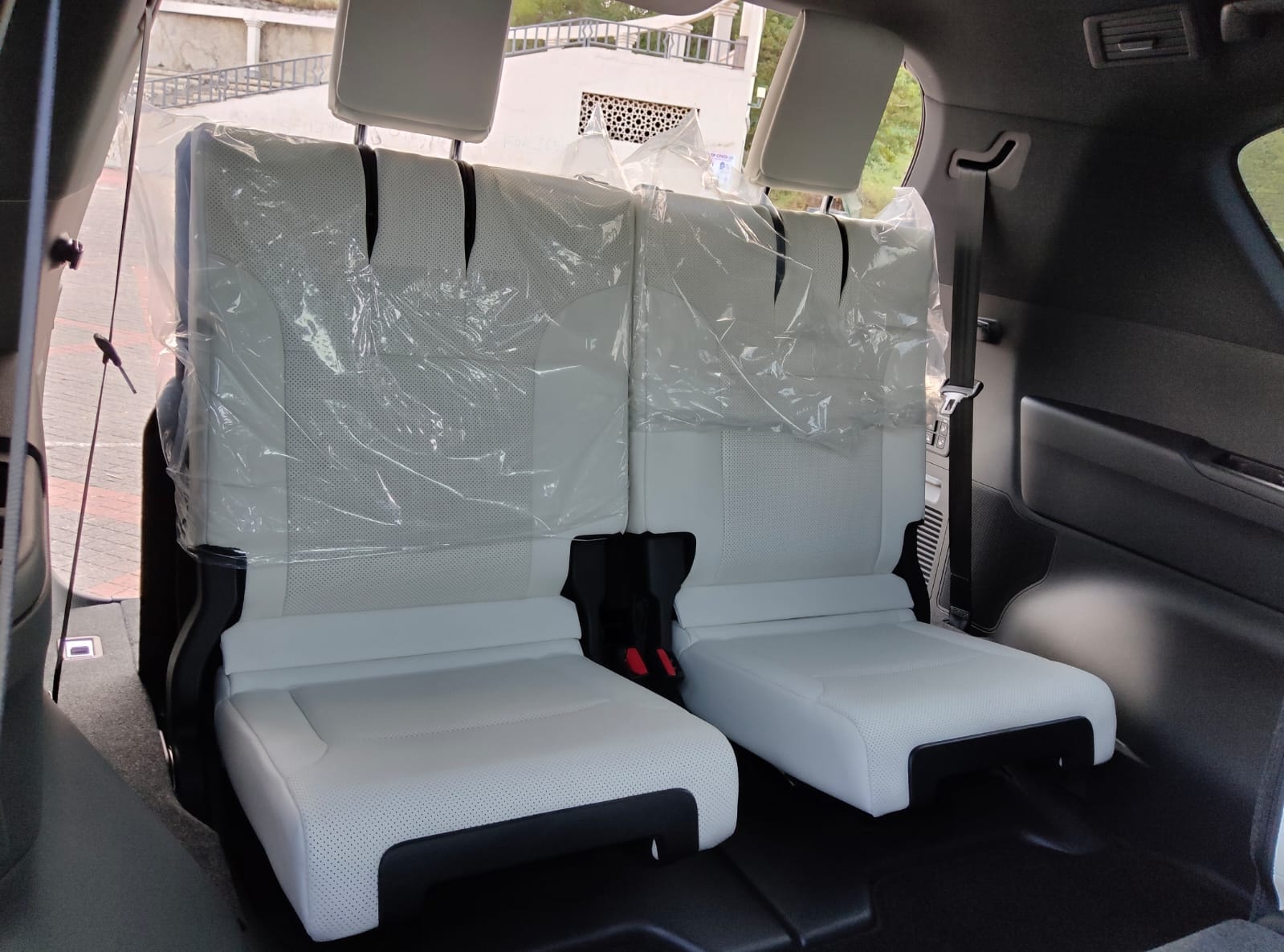 Lexus LX600 - Image 16